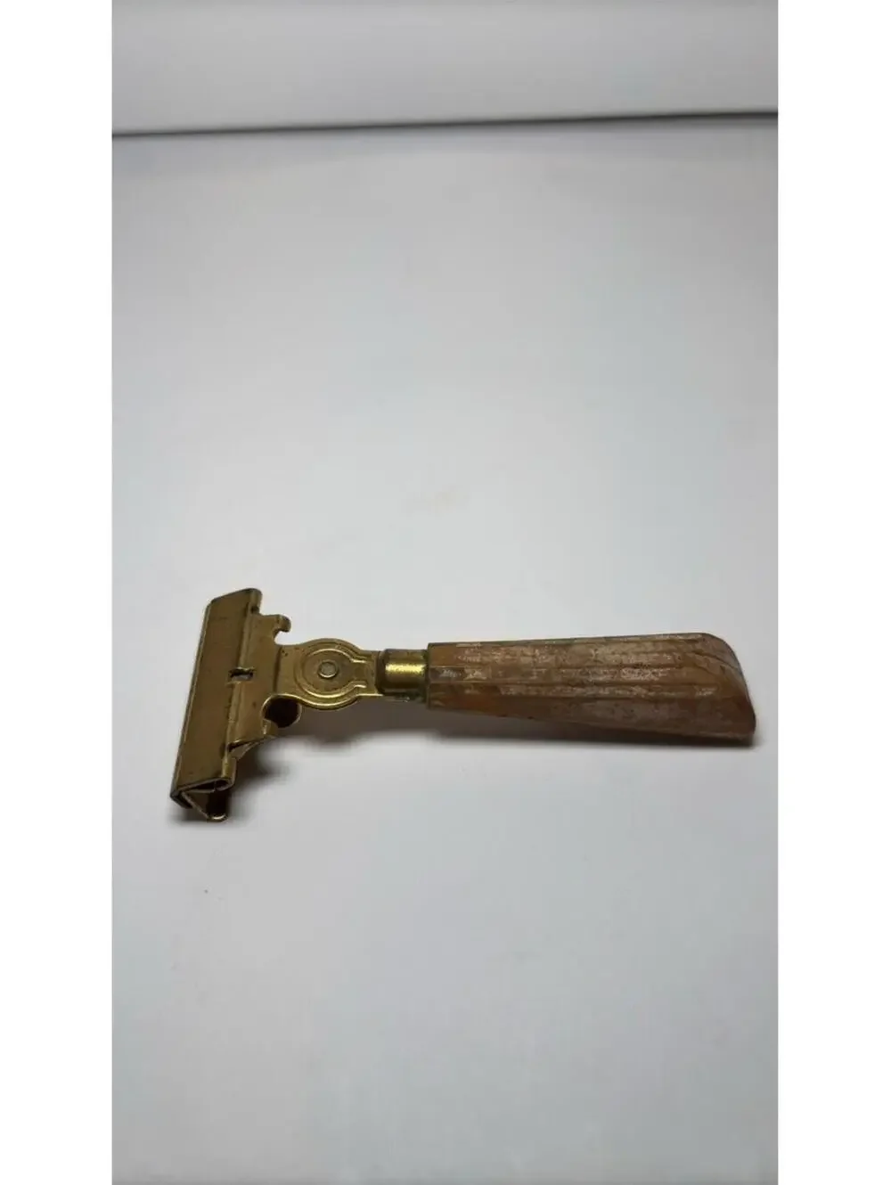 Vintage EVERSHARP / SCHICK Butterscotch Bakelite Handle Razor 1940s